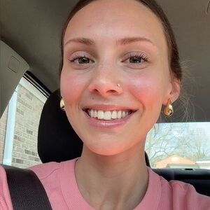 Meet your Posher, Sarah